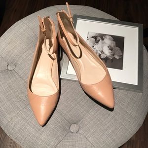 Pointy Nude Leather Flats
